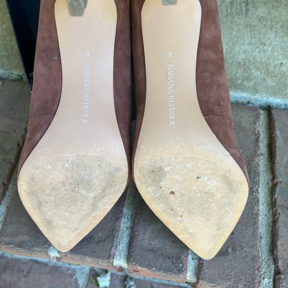 Banana Republic Brown Suede Heels - Picture 4 of 7
